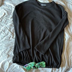 Black long sleeve sweater *bogo*
